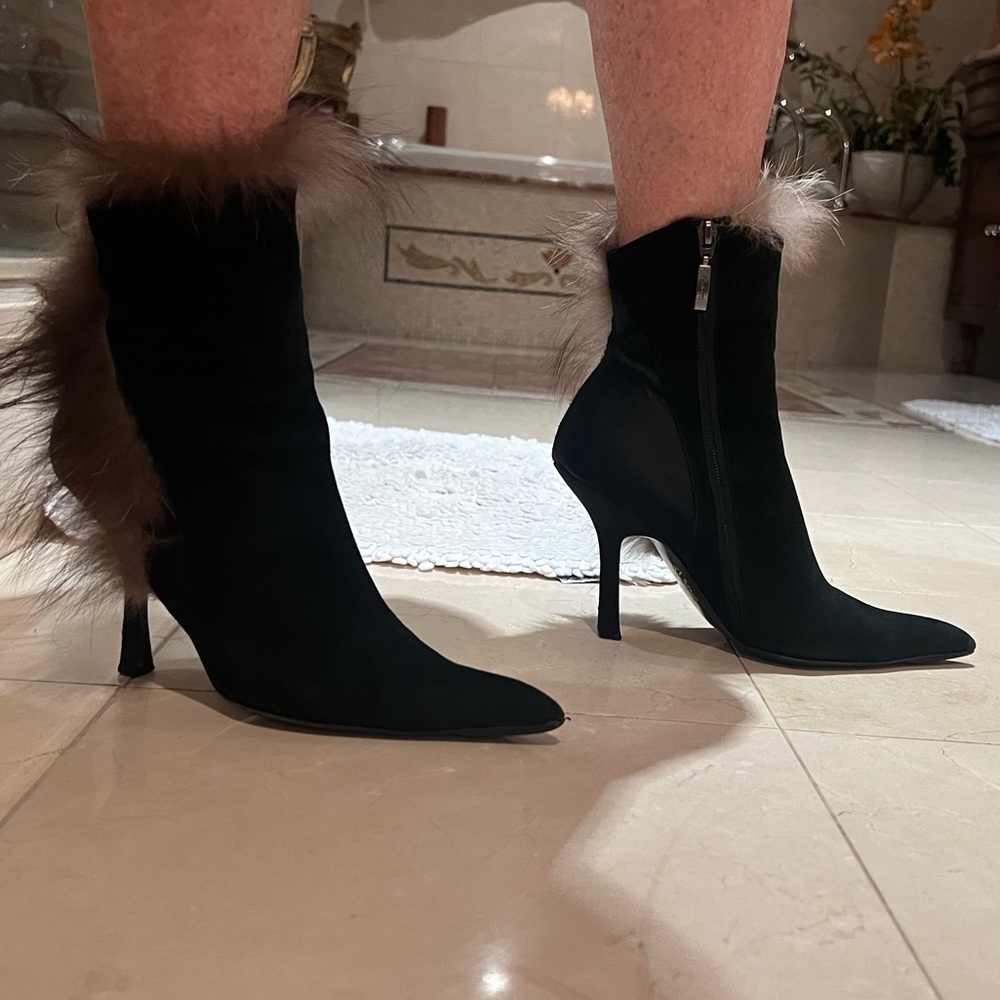 Cesare patocchi fox fur black suede bootie